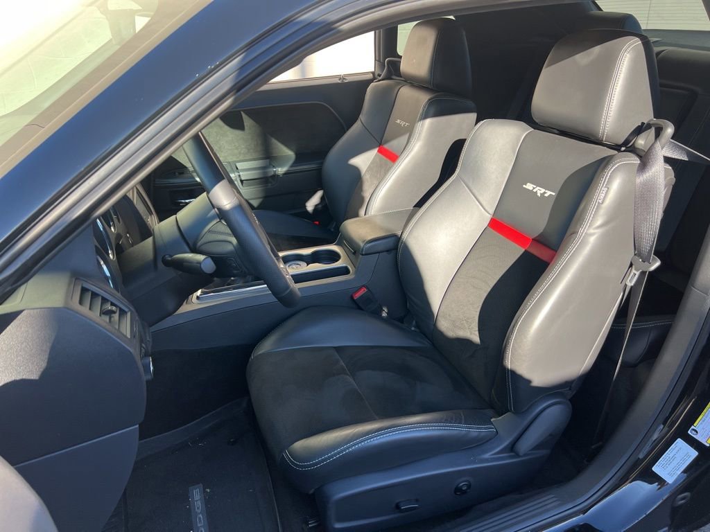 Used 2013 Dodge Challenger SRT8 w/ Harman Kardon Audio Group image 21