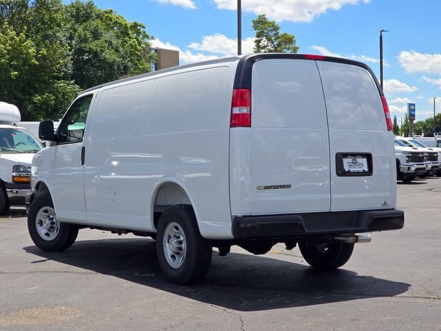 New 2026 Chevrolet Express 2500 w/ Driver Convenience Package RWD image 9
