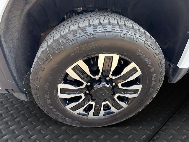 Used 2026 GMC Sierra 3500 Denali Ultimate AWD/4WD image 10