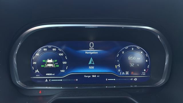 Certified 2023 Chevrolet Suburban High Country image 12