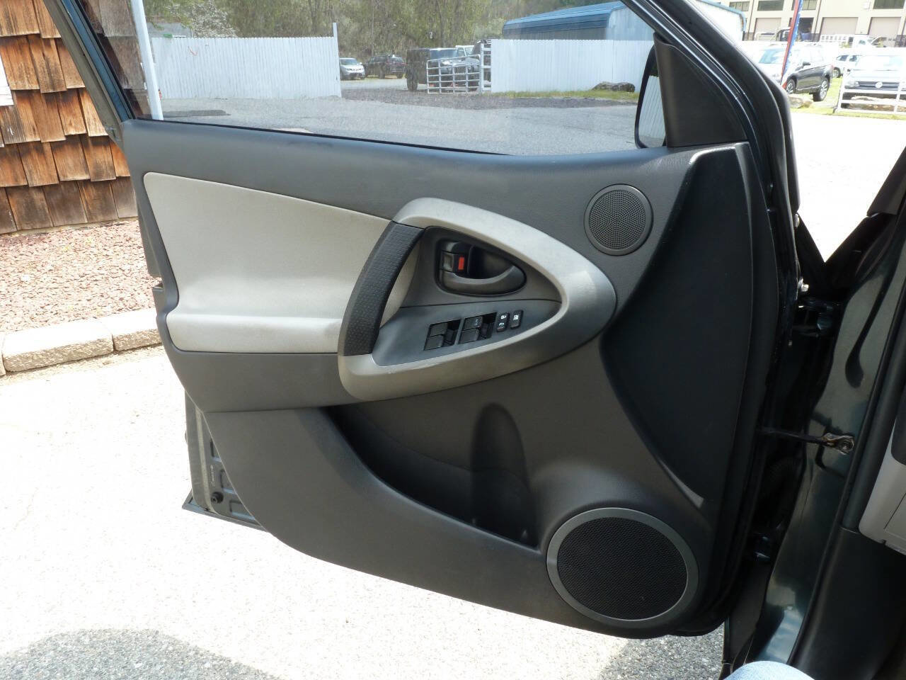 Used 2010 Toyota RAV4 4WD image 26