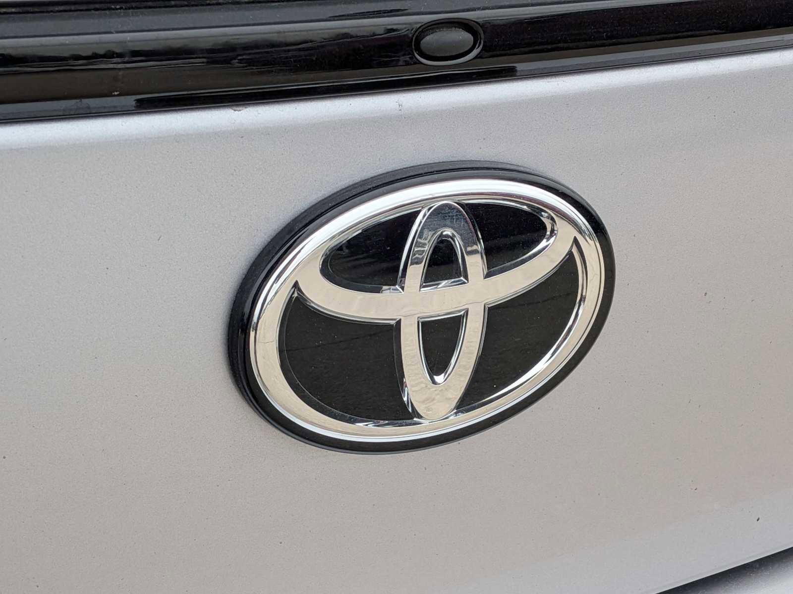 Used 2024 Toyota GR86 Premium image 11