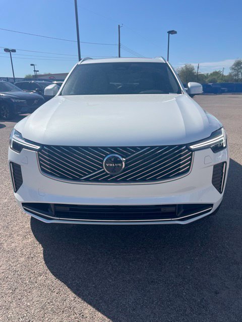 New 2026 Volvo XC90 T8 Plus w/ Protection Package AWD/4WD image 8