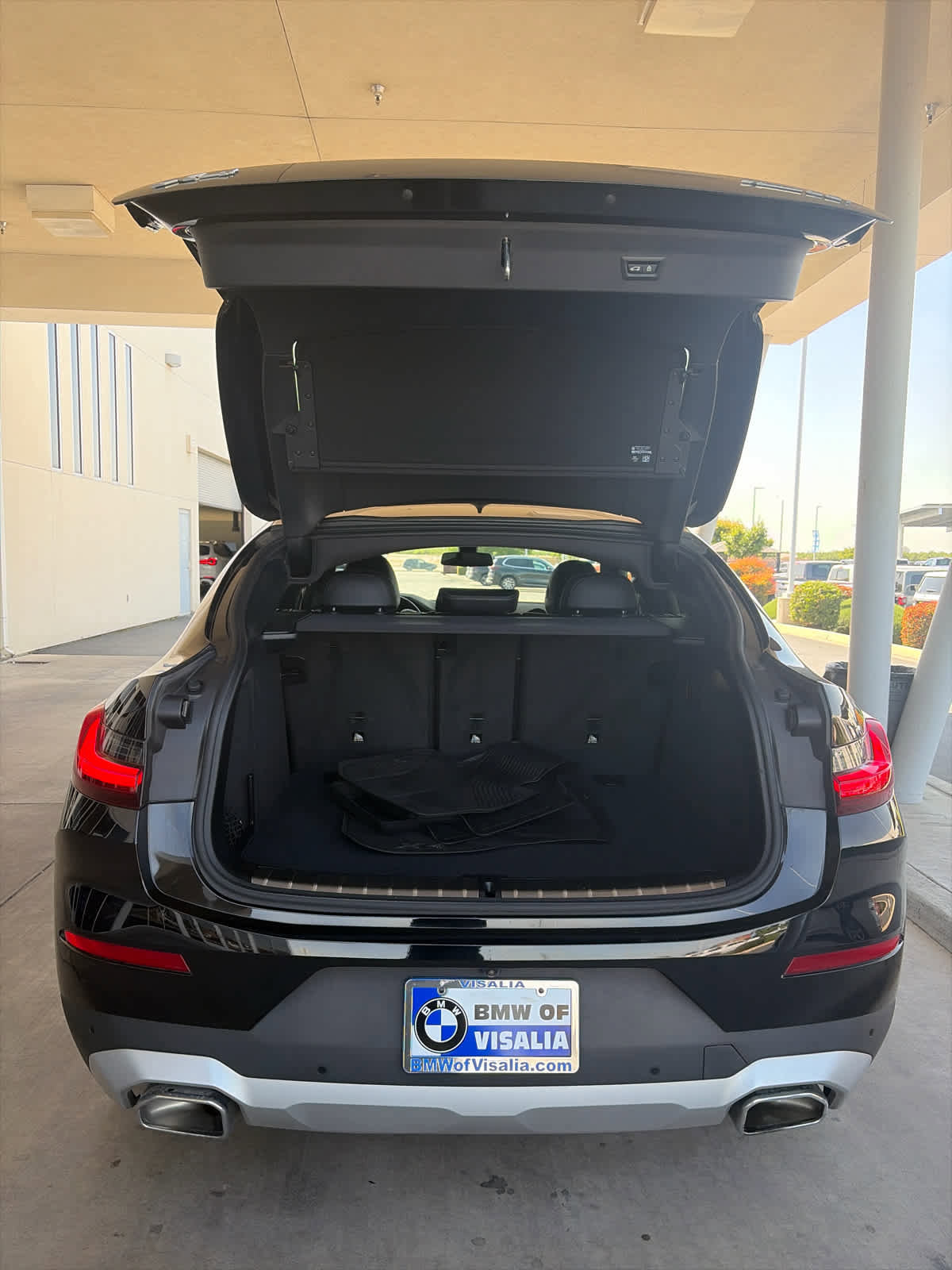 Used 2023 BMW X4 xDrive30i w/ Premium Package AWD/4WD image 13