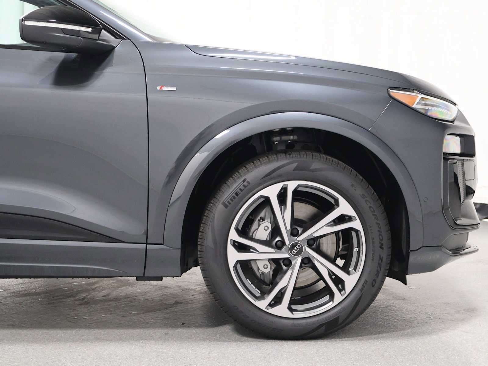 New 2027 Audi Q6 e-tron Premium Plus AWD/4WD image 11