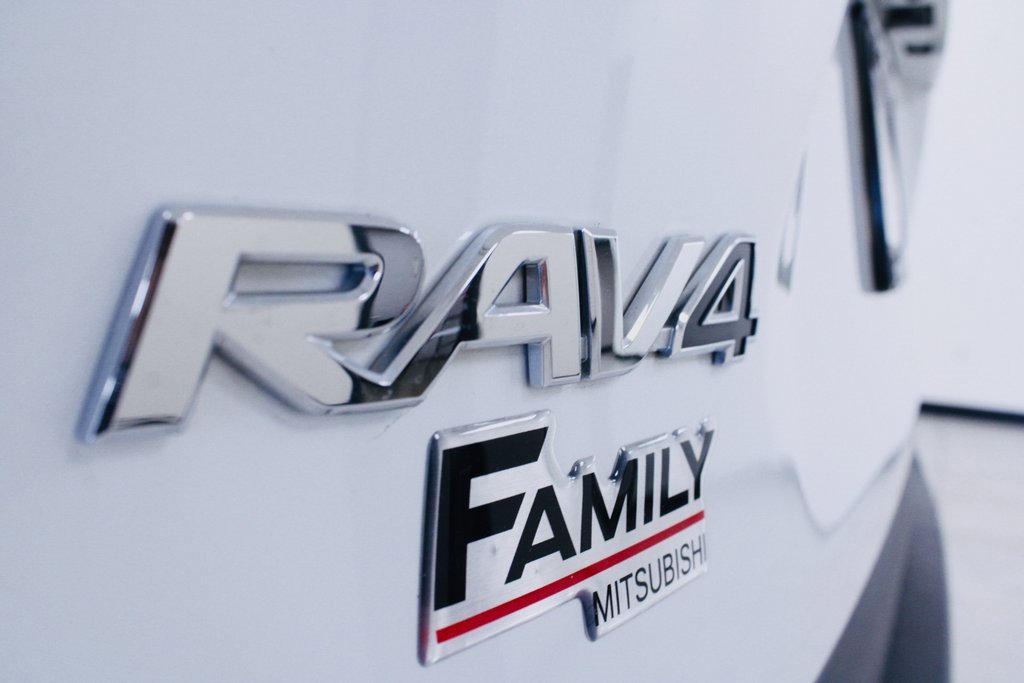 Used 2024 Toyota RAV4 Limited image 4