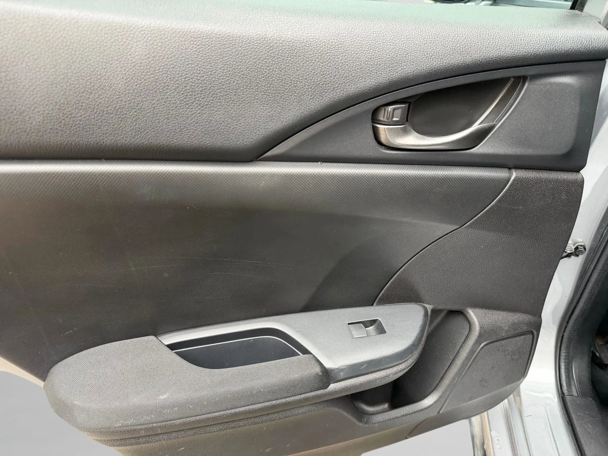 Used 2017 Honda Civic Sport image 27