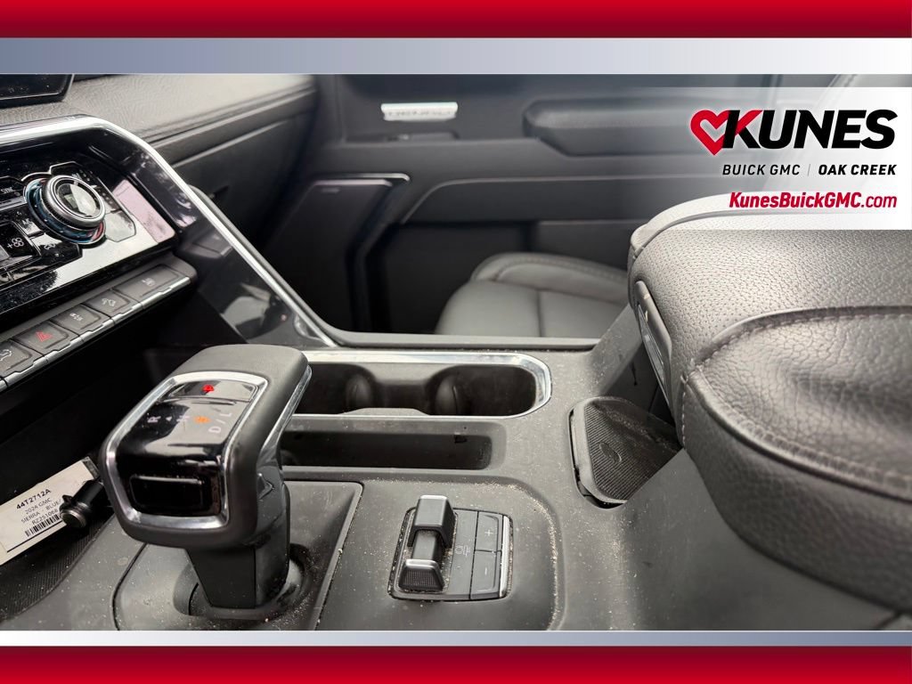 Used 2024 GMC Sierra 1500 Denali AWD/4WD image 14
