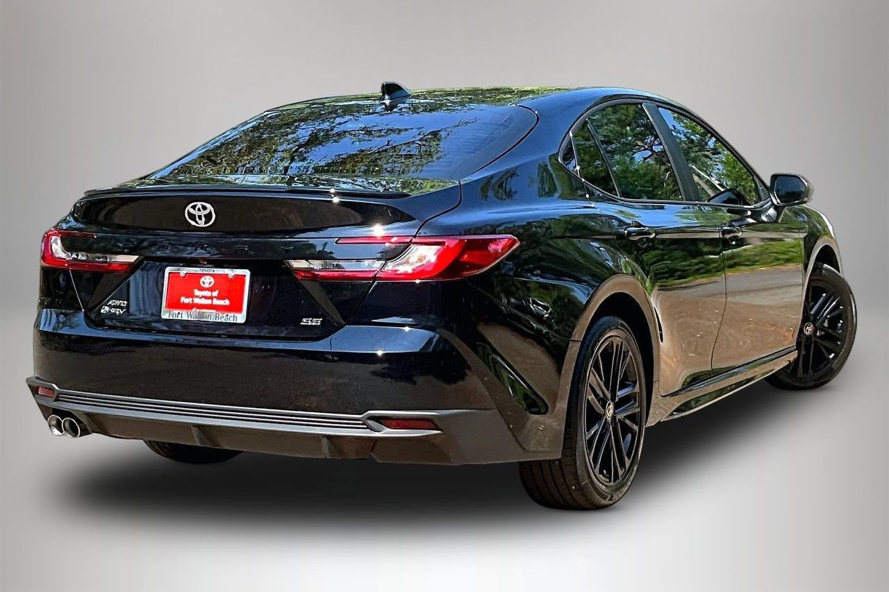 Used 2026 Toyota Camry SE AWD/4WD image 5