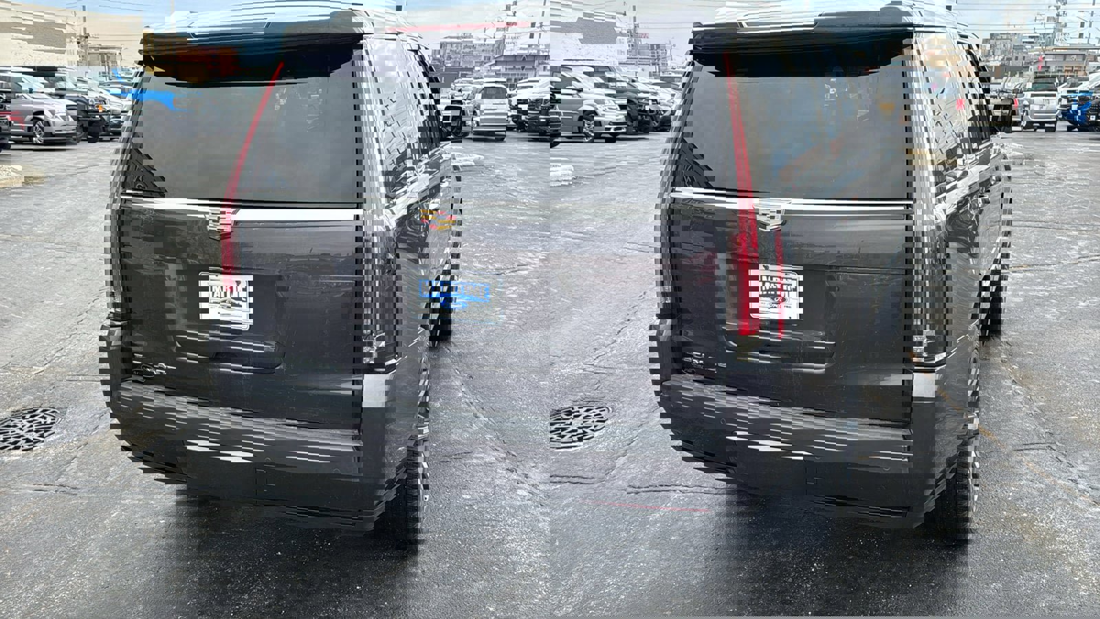 Used 2015 Cadillac Escalade Premium image 9