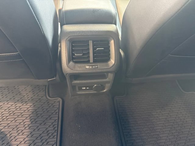 Used 2024 Volkswagen Tiguan SE R-Line AWD/4WD image 13