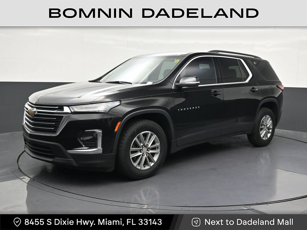 Used 2023 Chevrolet Traverse LT