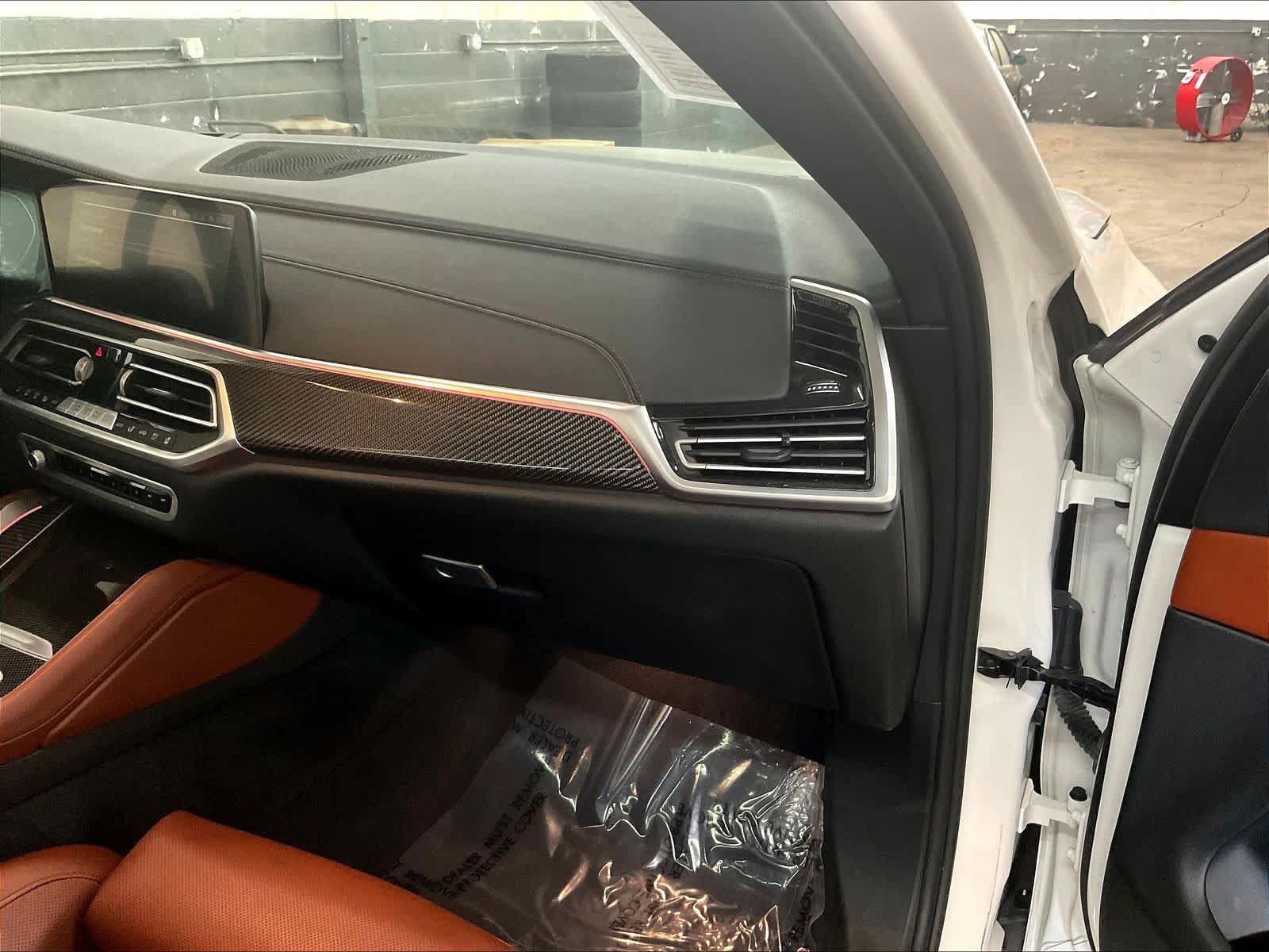 Used 2022 BMW X6 M50i w/ Premium Package AWD/4WD image 19
