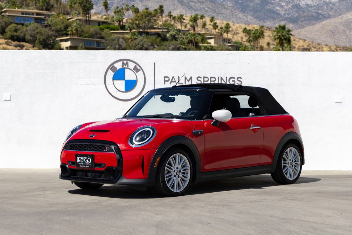 Used 2023 MINI Cooper S image 1
