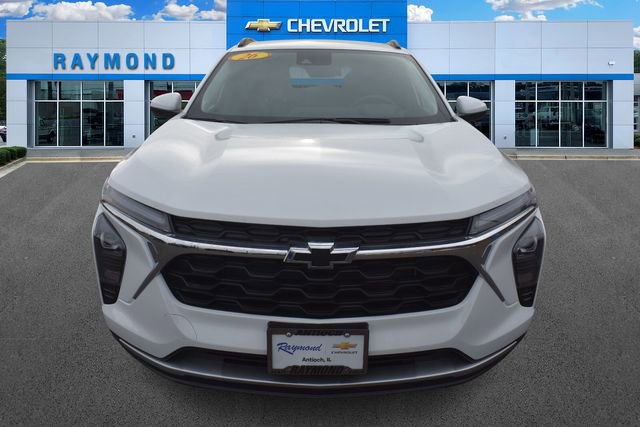 New 2026 Chevrolet Trax LT w/ LPO, Blackout Package image 9