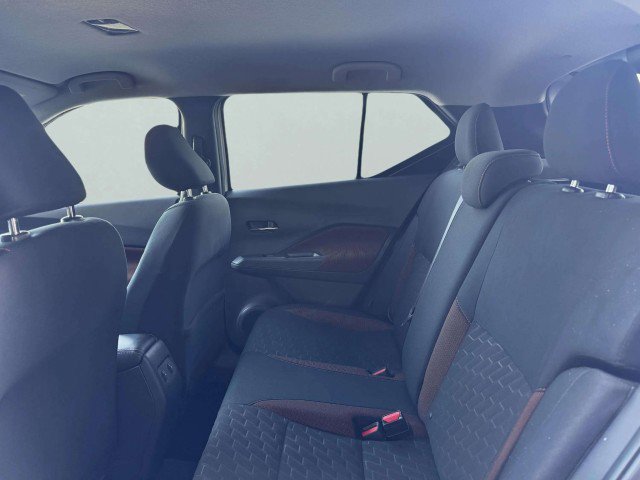 Used 2024 Nissan Kicks SR image 32