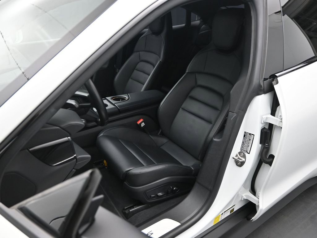 Used 2021 Porsche Taycan 4S image 8