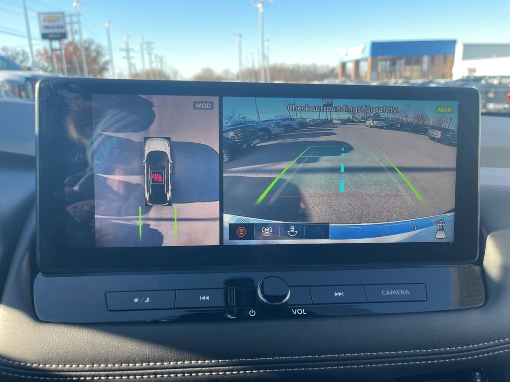 Used 2024 Nissan Rogue Platinum w/ Platinum Premium Package image 26