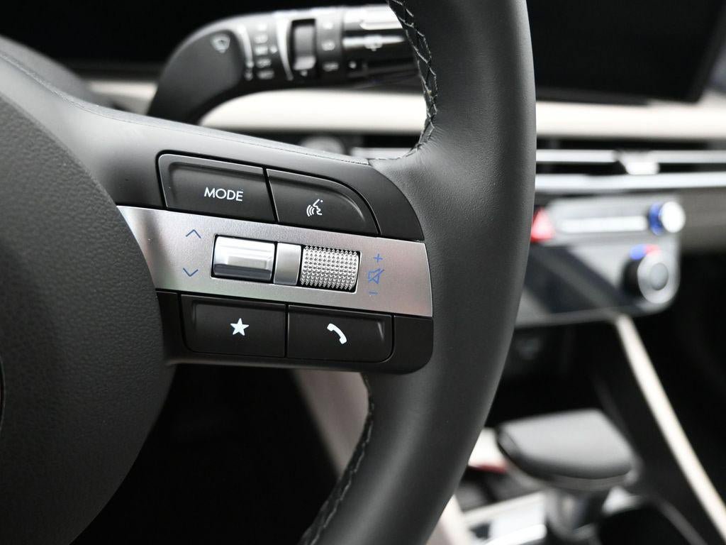 New 2025 Hyundai Tucson SEL image 16