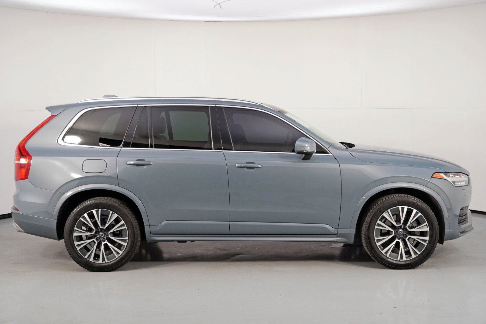 Used 2020 Volvo XC90 T6 Momentum image 53