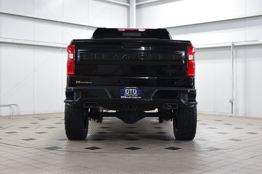 Used 2025 Chevrolet Silverado 1500 High Country w/ Midnight Edition AWD/4WD image 6