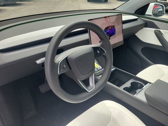 Used 2026 Tesla Model Y 2WD image 22