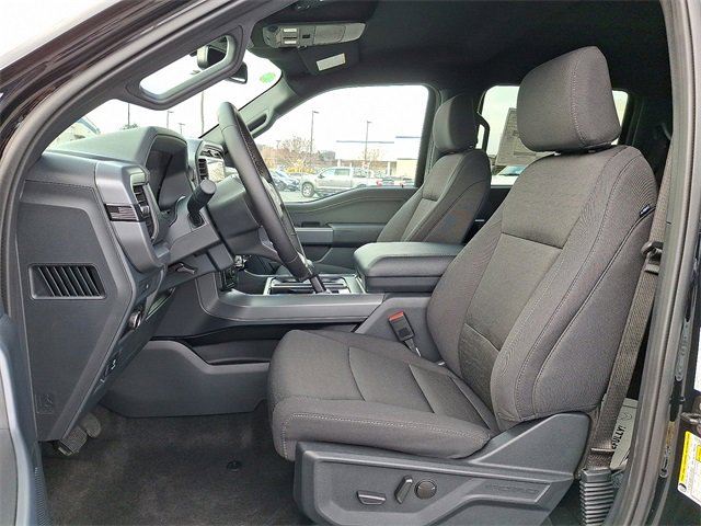 New 2025 Ford F150 XLT w/ Equipment Group 302A MID image 9