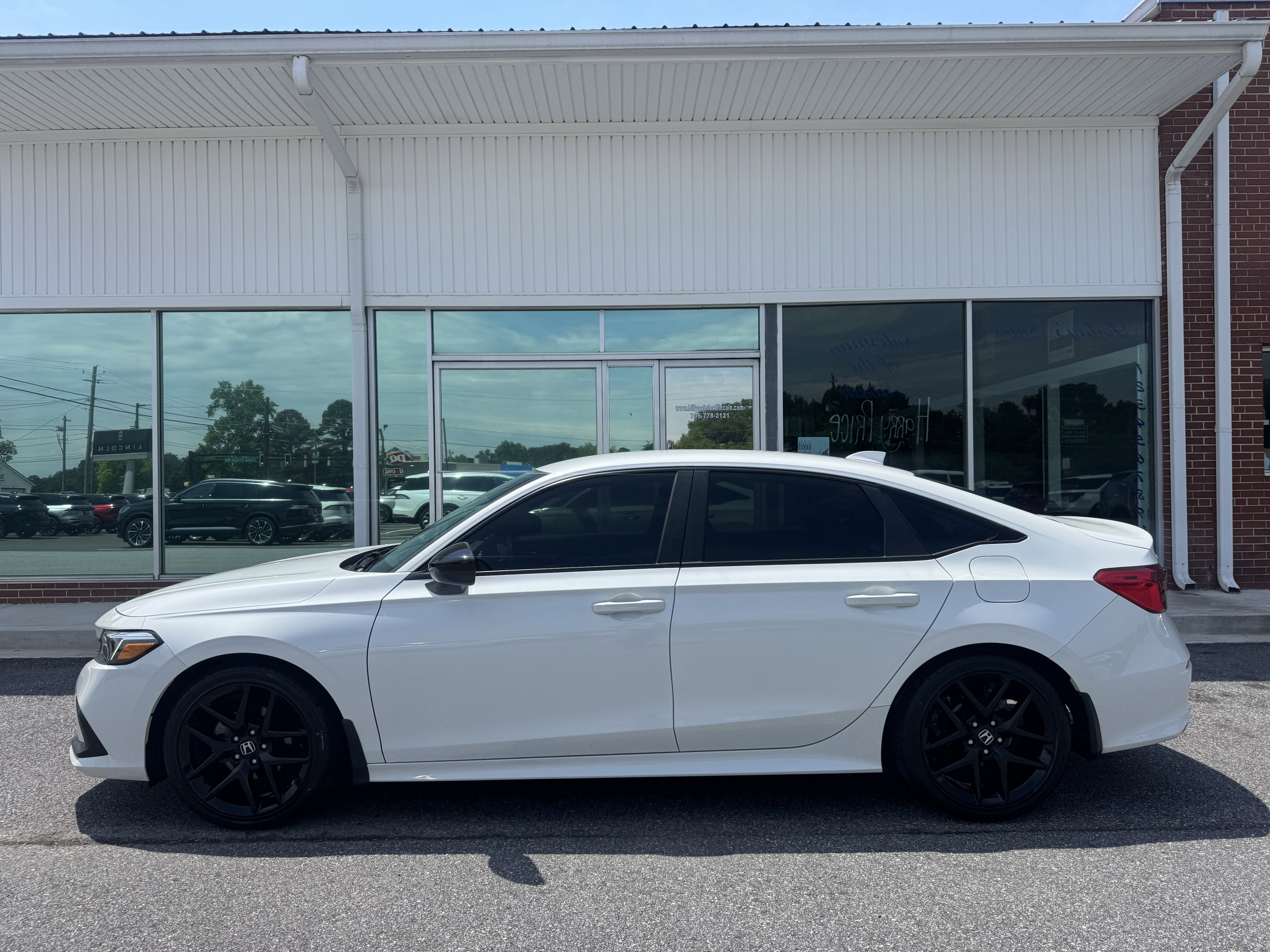 Used 2022 Honda Civic Sport image 1