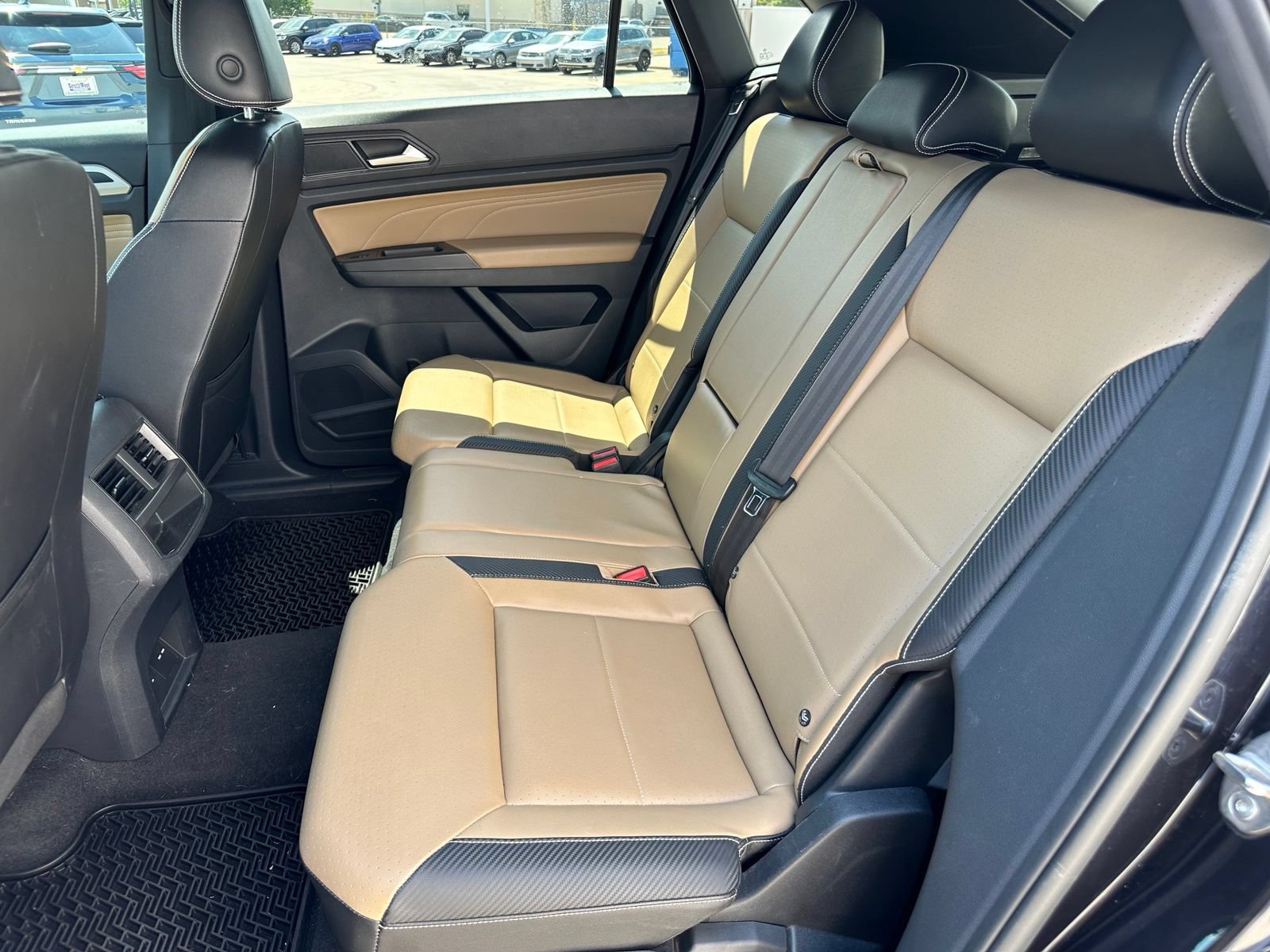 Used 2022 Volkswagen Atlas Cross Sport SE AWD/4WD image 14