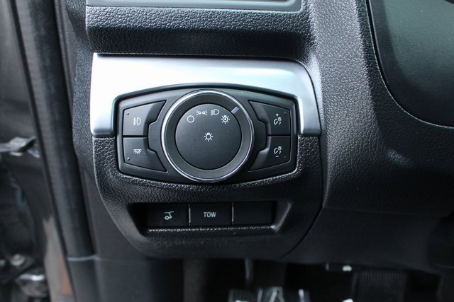 Used 2018 Ford Explorer Sport image 15