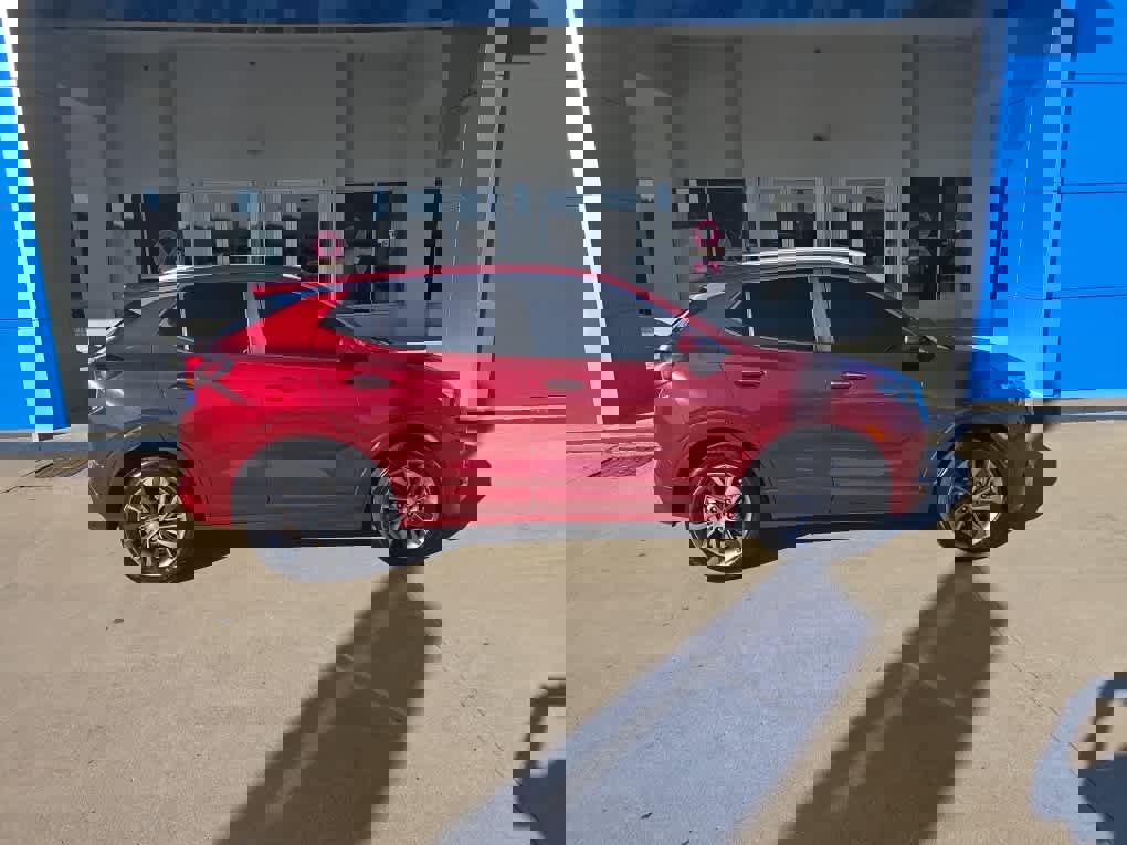 Used 2022 Buick Encore GX Select w/ Sport Touring Package image 1