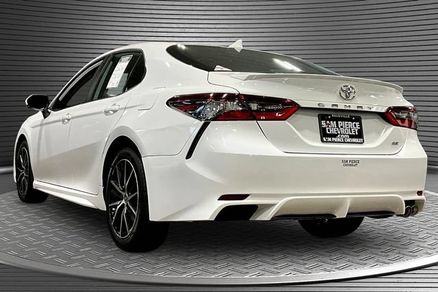 Used 2023 Toyota Camry SE FWD image 4