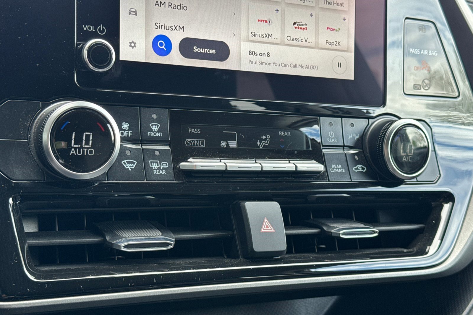 Used 2025 Toyota Highlander LE image 21