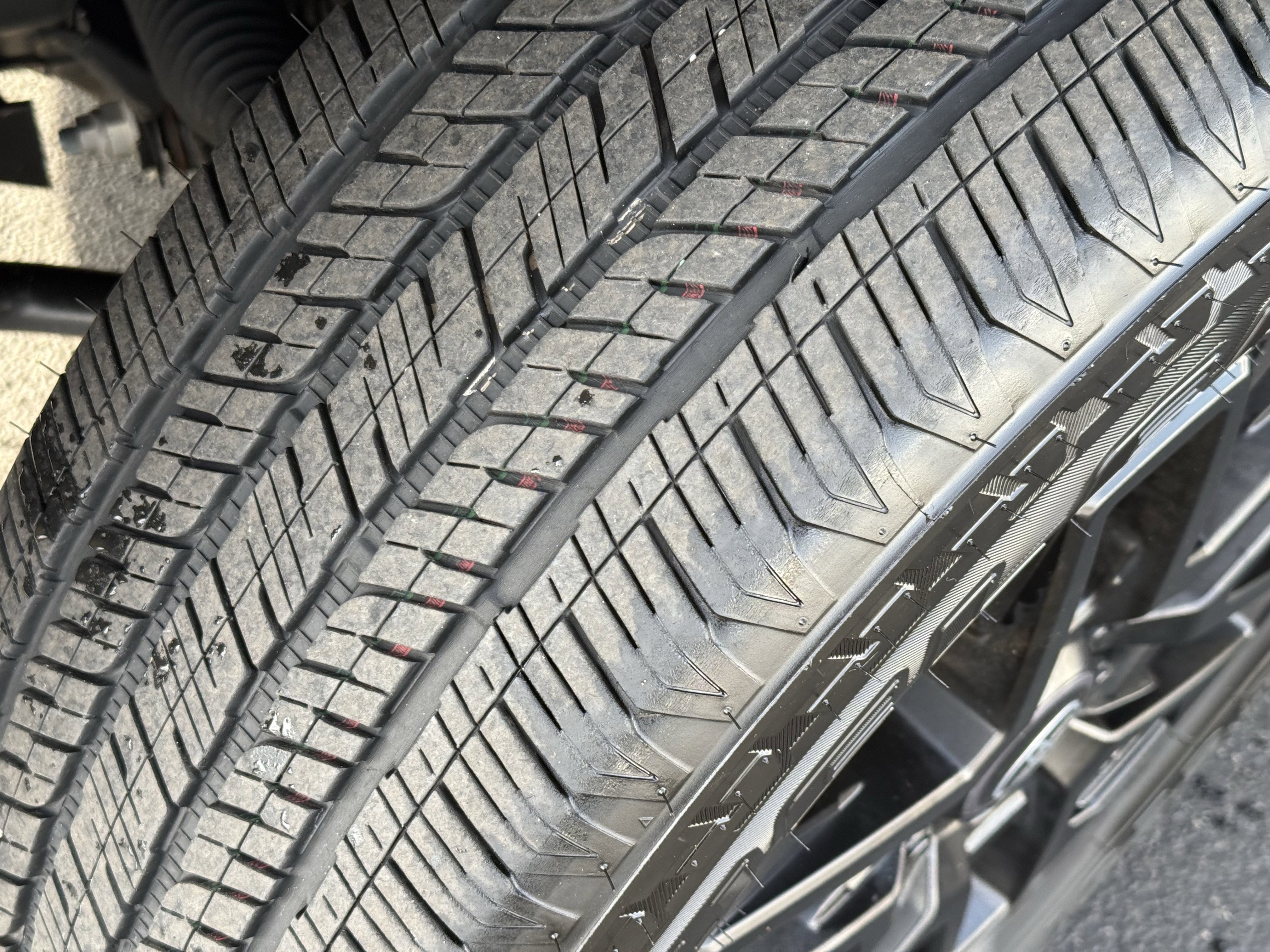 Used 2025 Toyota Tundra Limited image 15