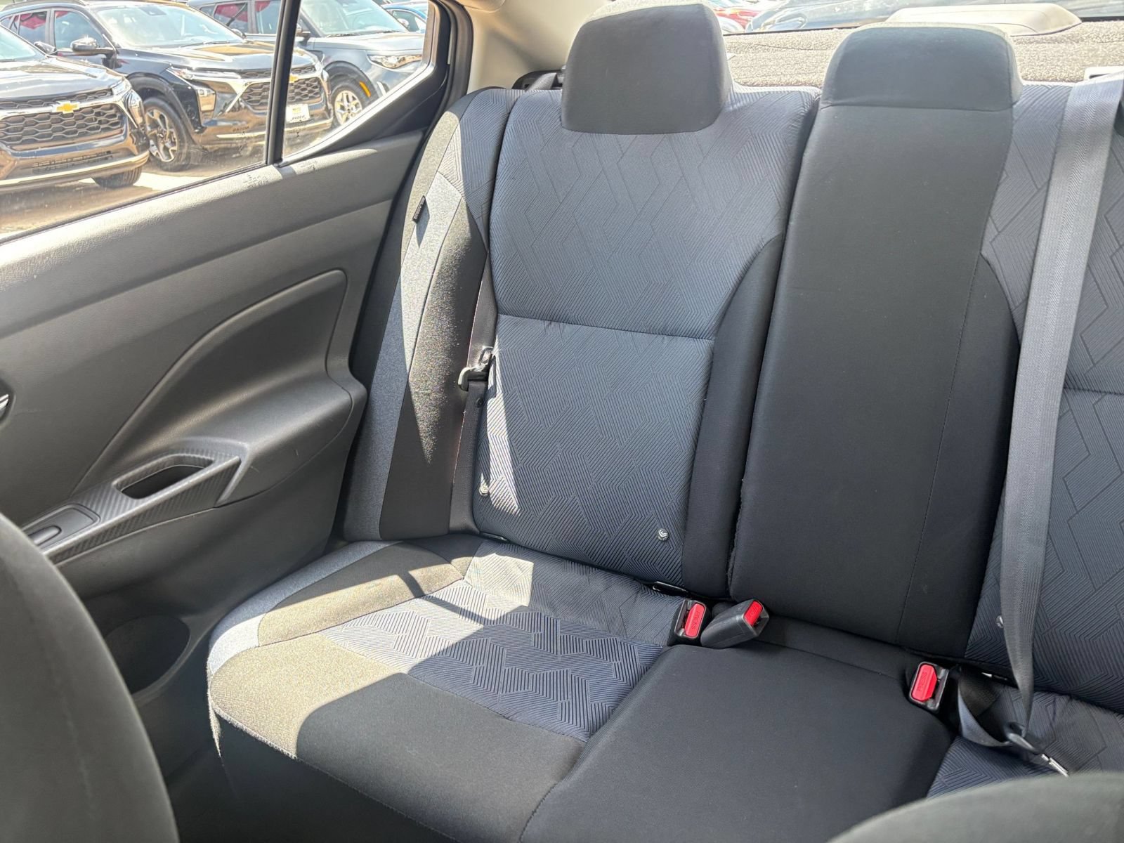 Used 2025 Nissan Versa SV FWD image 37