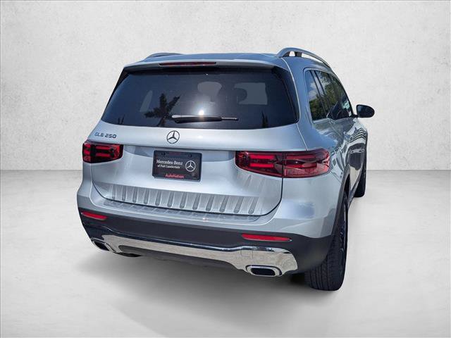 New 2026 Mercedes-Benz GLB 250 image 2