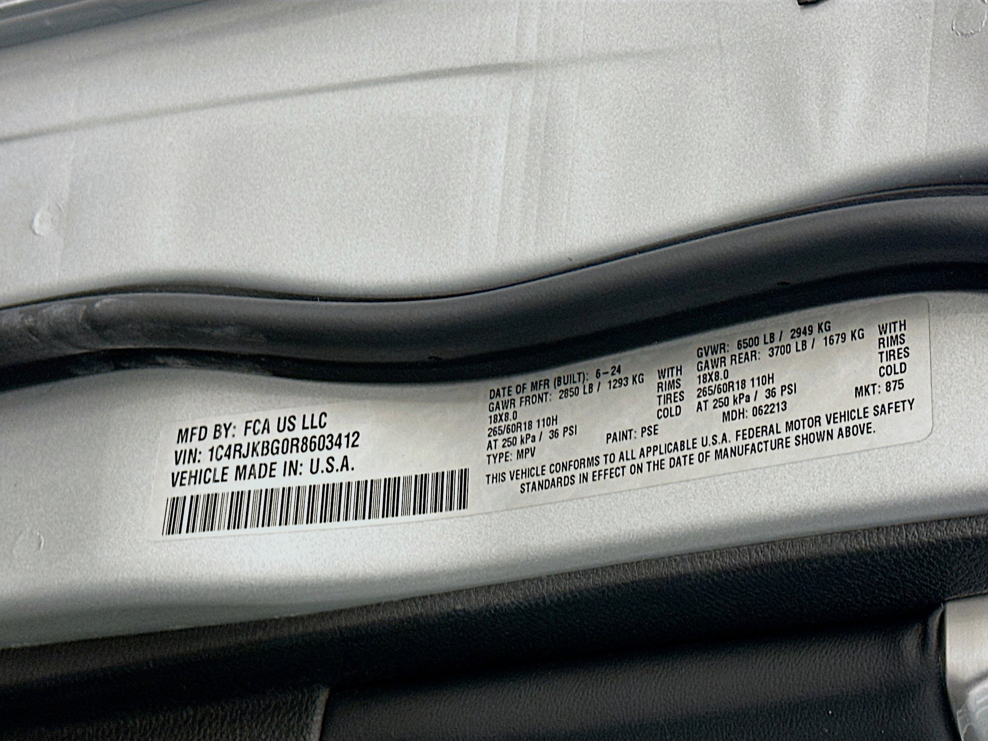 Used 2024 Jeep Grand Cherokee L Limited w/ Luxury Tech Group II image 12