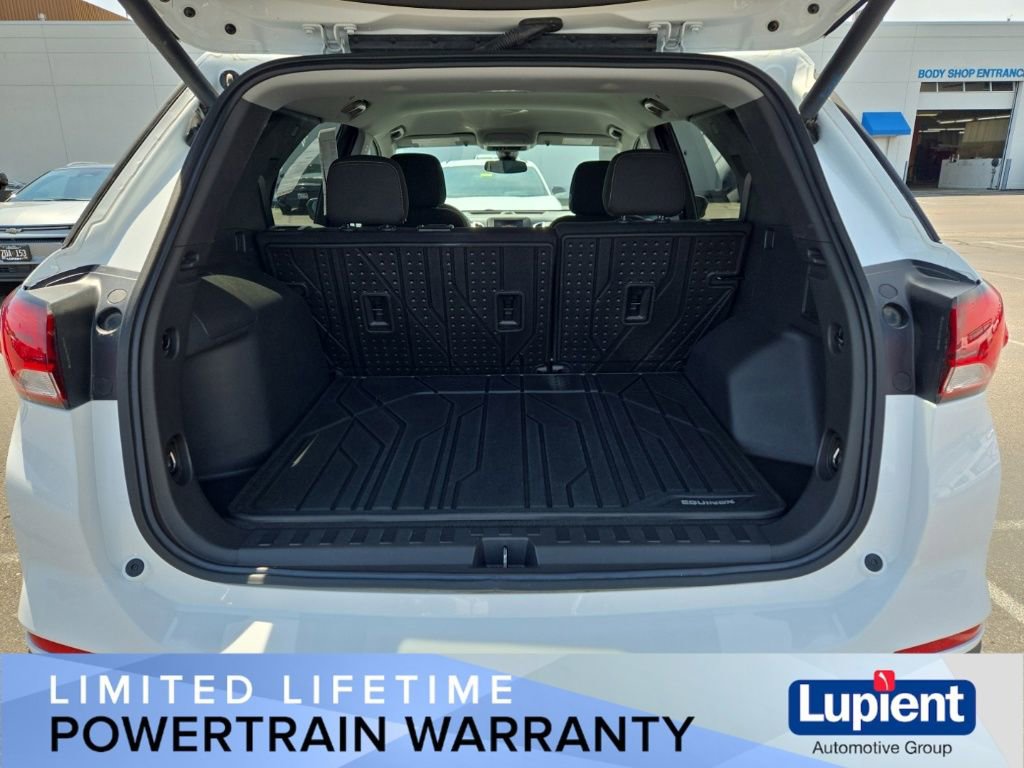 Used 2023 Chevrolet Equinox LT AWD/4WD image 16