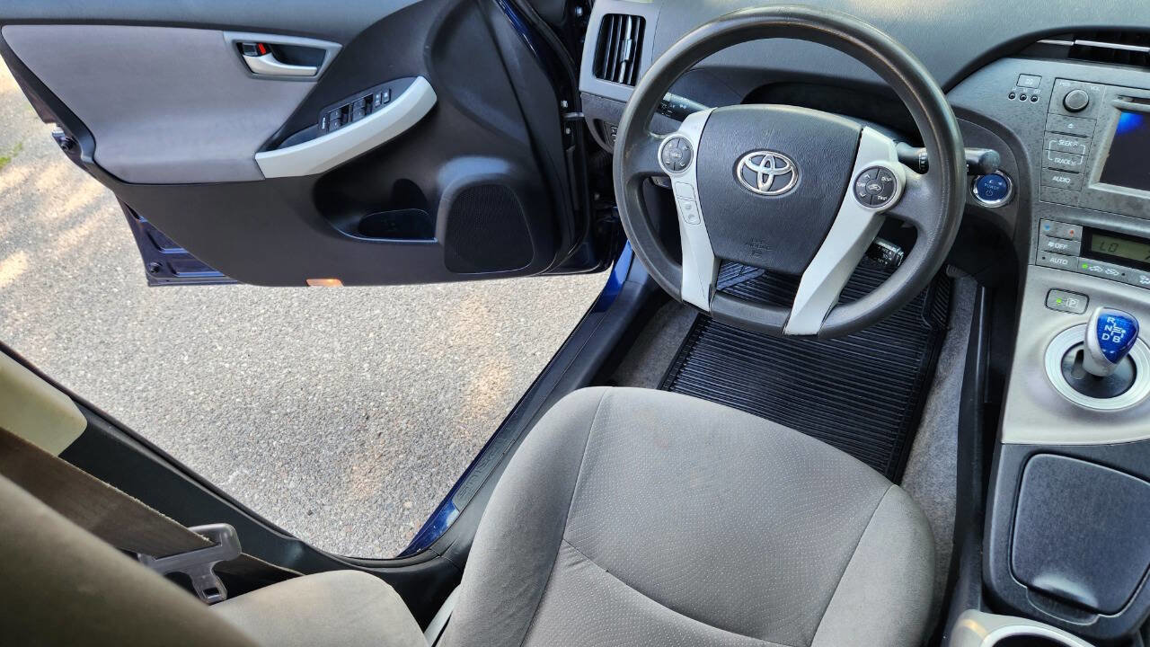 Used 2012 Toyota Prius Two image 31