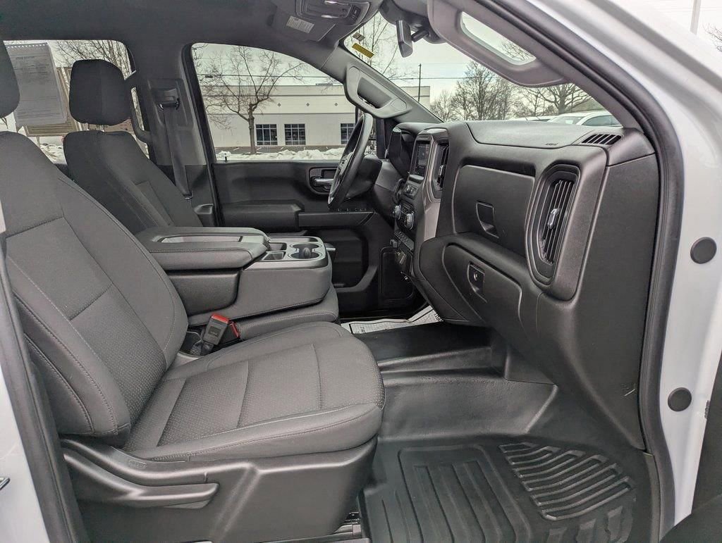 Used 2024 Chevrolet Silverado 3500 W/T image 19