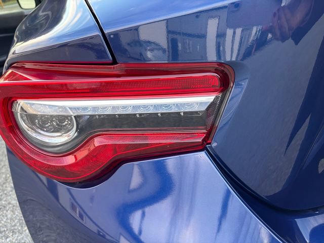 Used 2018 Toyota 86 image 27