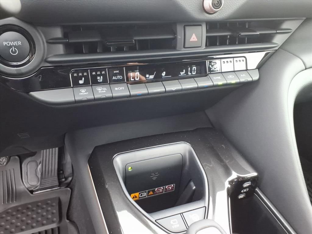 New 2026 Toyota Crown Platinum image 14