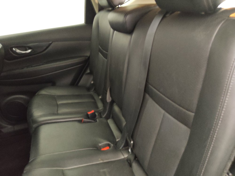Used 2019 Nissan Rogue SL w/ Premium Package AWD/4WD image 18