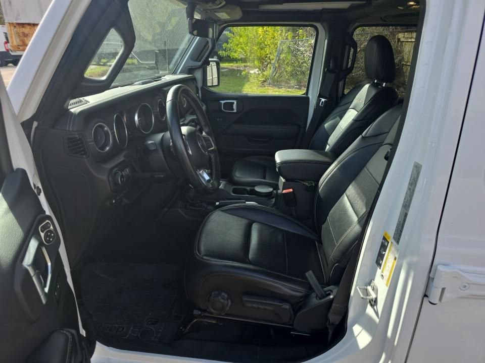 Used 2022 Jeep Wrangler Unlimited Sahara image 11