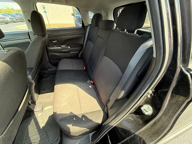 Used 2019 Mitsubishi Outlander Sport LE FWD image 14