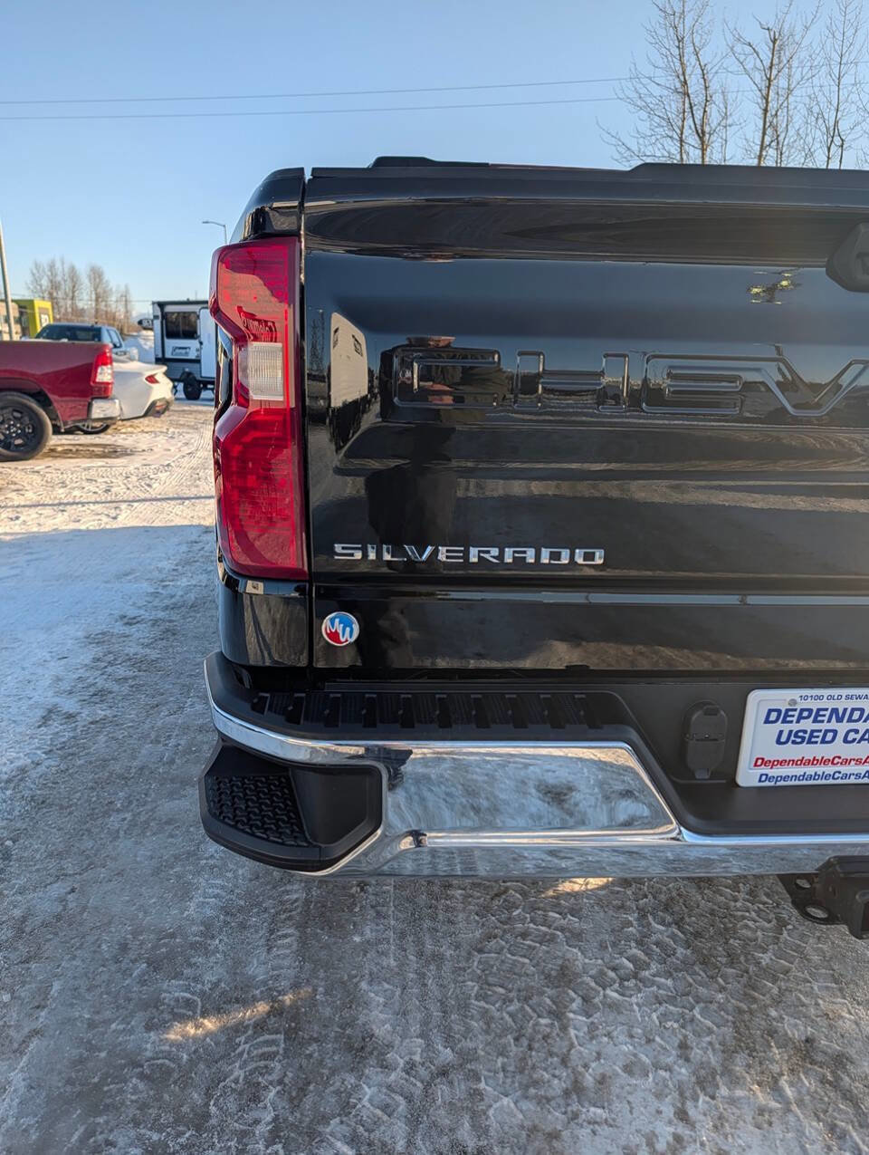 Used 2025 Chevrolet Silverado 1500 LT image 9
