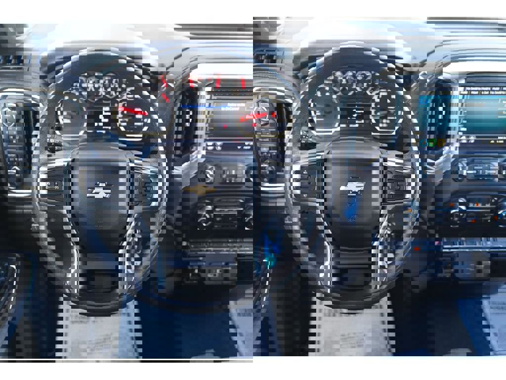 Used 2020 Chevrolet Silverado 1500 LT w/ Remote Start Package image 15