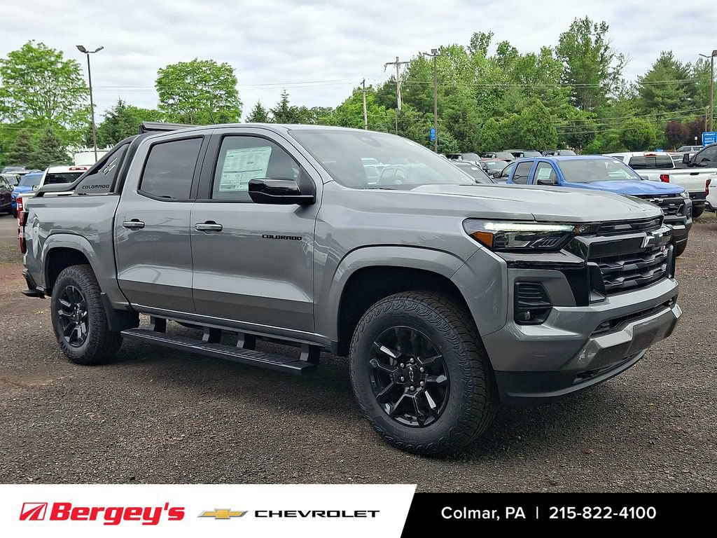 New 2026 Chevrolet Colorado Z71 w/ Midnight Edition AWD/4WD image 2