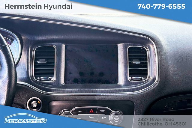 Used 2018 Dodge Charger R/T image 9