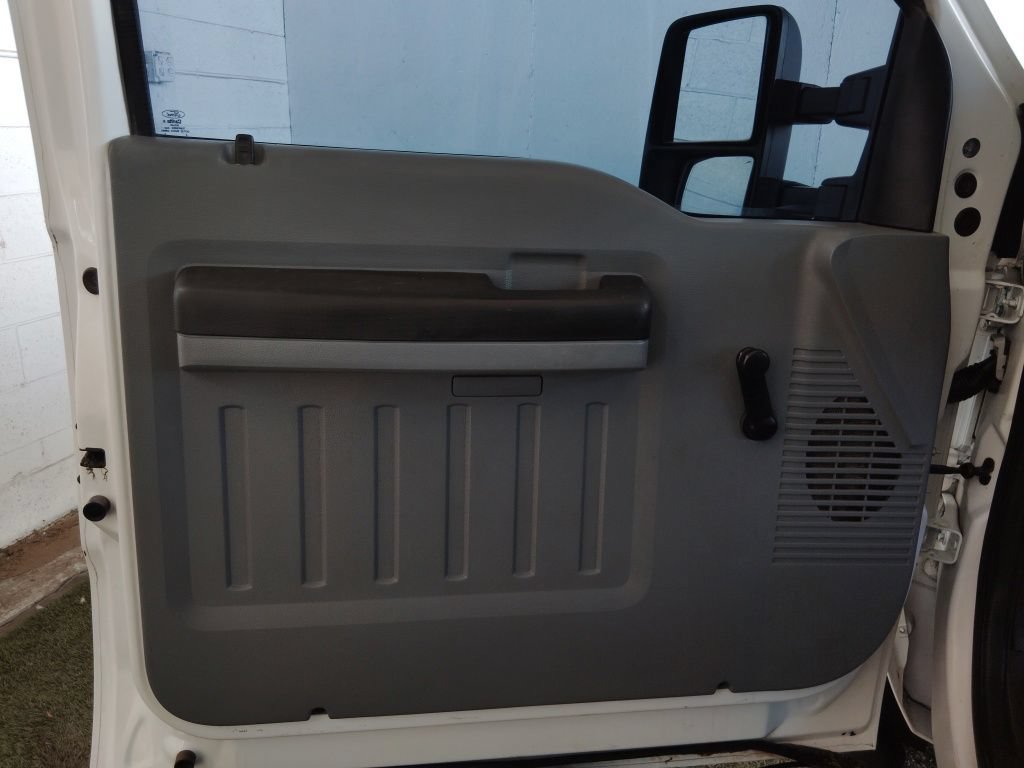 Used 2014 Ford F550 4x4 Crew Cab Super Duty image 17